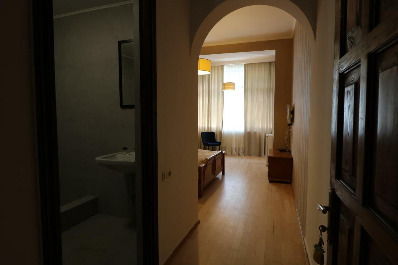 Vera House Tbilisi Luaran gambar